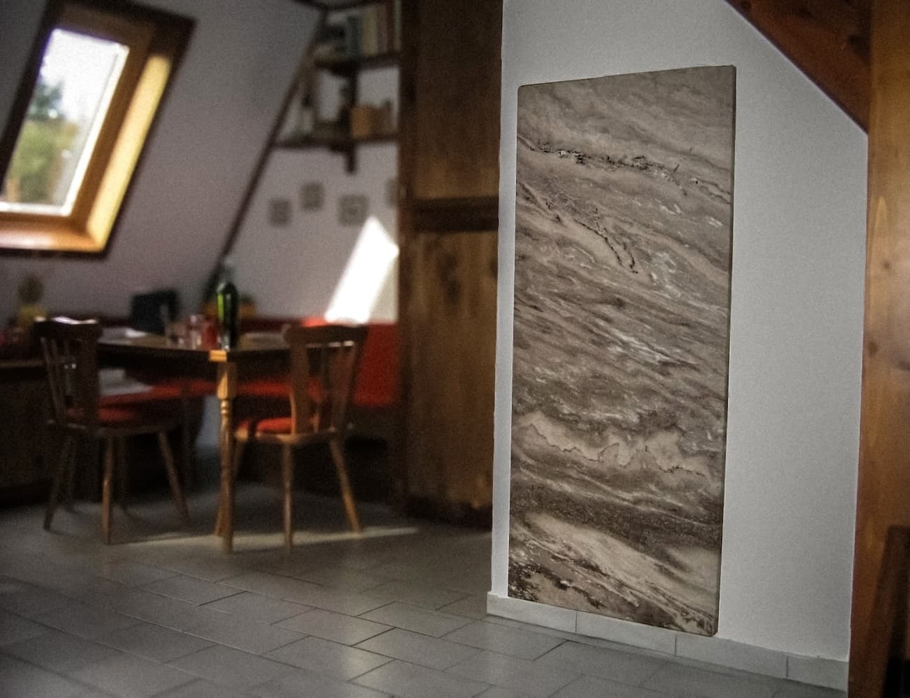 Podkroví — jídelna — Mramor · nástěnný panel